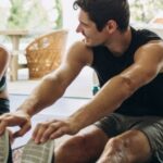 img blog 5 Easy exercise moves to keep you fit when working from home B.jpg